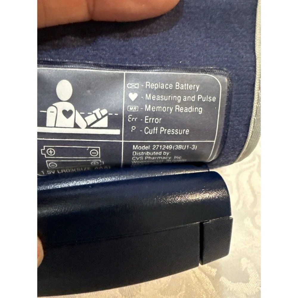 CVS Pharmacy wrist blood pressure monitor 271249 (3BU1-3) Working
